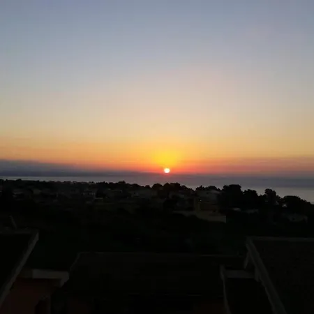 J M Al Mare Con Veduta Spettacolare